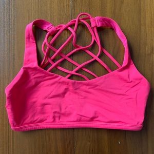Lululemon free to be sports bra size 4
